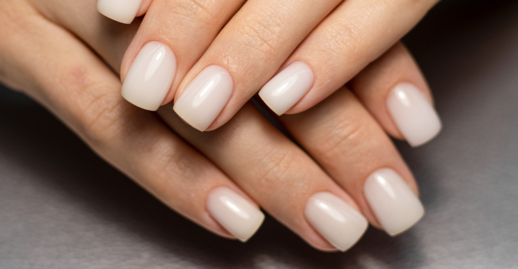 Unhas curtas
